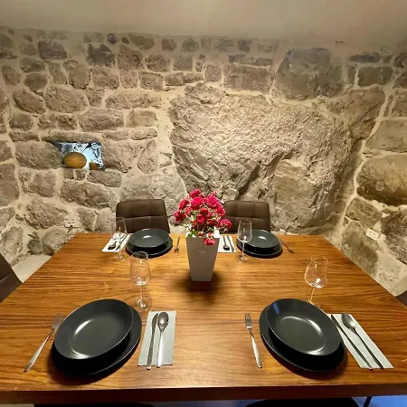 Maison Laurel: Historic Stone Estate With Private Pool Gata