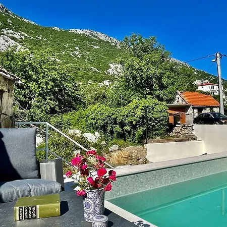 Villa Maison Laurel: Historic Stone Estate With Private Pool Gata