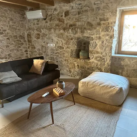 Villa Maison Laurel: Historic Stone Estate With Private Pool *