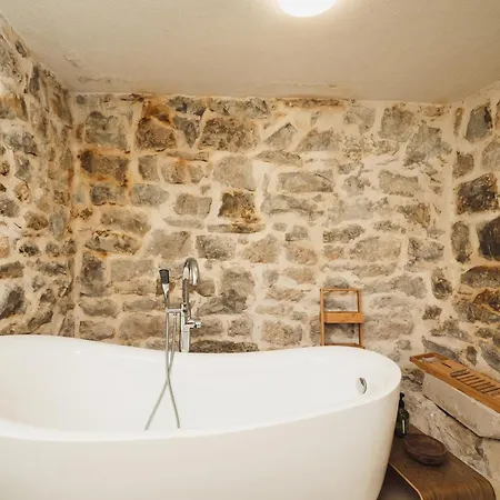Authentic Cool Stone Villa With Private Pool, Gata, Near Omis And Split Villa Gata
