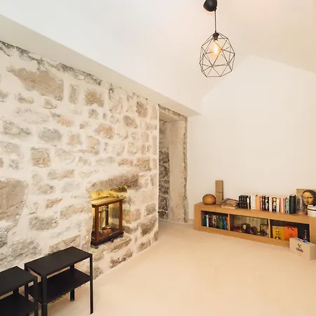 Authentic Cool Stone Villa With Private Pool, Gata, Near Omis And Split *