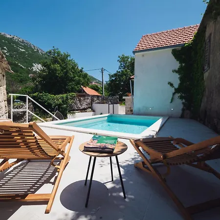 Authentic Cool Stone Villa With Private Pool, Gata, Near Omis And Split Villa Gata