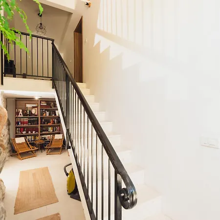 Authentic Cool Stone Villa With Private Pool, Gata, Near Omis And Split Villa